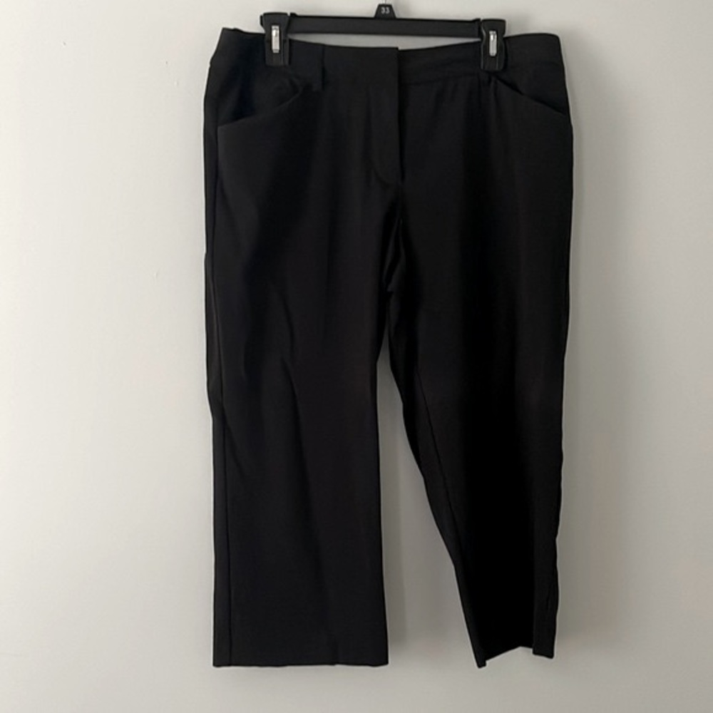 💥 Daisy Fuentes Capri Slacks, Black, Size 12, Pre-Loved:  office or date night!